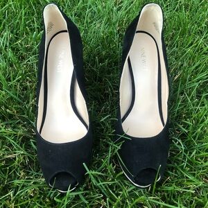 Nine West suede peep toe heels